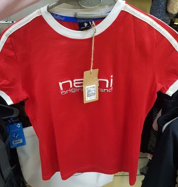 Nalini, Maglie