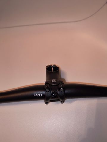 Brugt Canyon Iridium flatbar 2021 Cockpit