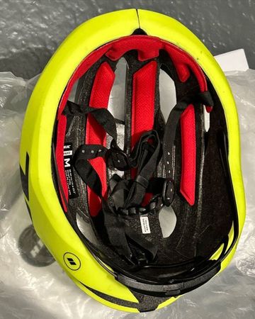 Used Hjc valeco bike — image 4 of 7