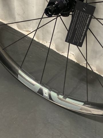 Used Enve G27 650B Gravel Wheel 2025 bike — image 3 of 7