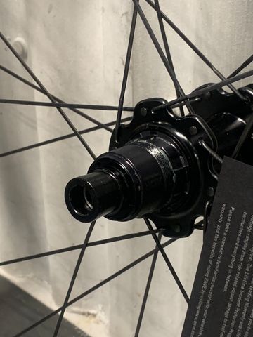Used Enve G27 650B Gravel Wheel 2025 bike — image 4 of 7