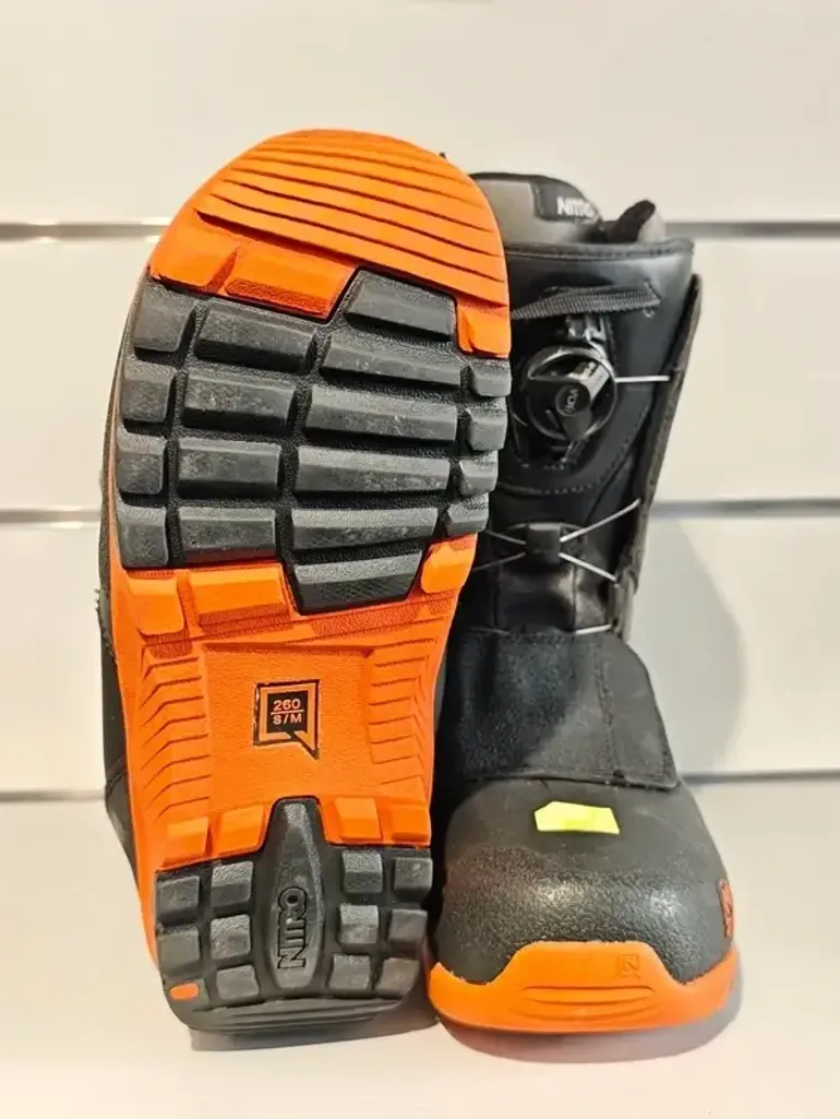 Used Nitro BOA Snowboard Boots Size 40 (26.0) bike — image 3 of 3
