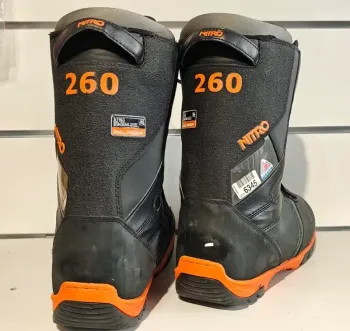 Used Nitro BOA Snowboard Boots Size 40 (26.0) bike — image 2 of 3