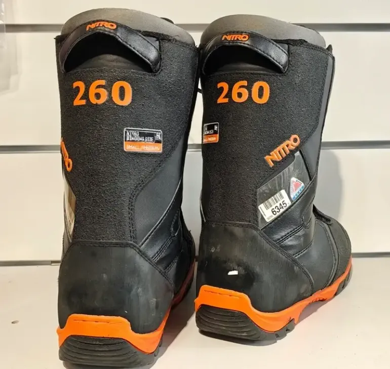 Used Nitro BOA Snowboard Boots Size 40 (26.0) bike — image 2 of 3