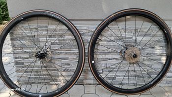 Used Specialized CLX 32 Disc Brake Carbon Clincher Wheelset bike
