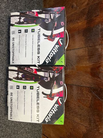 Brugt 2025 Tubeless Kit Race Tyres & Tubes