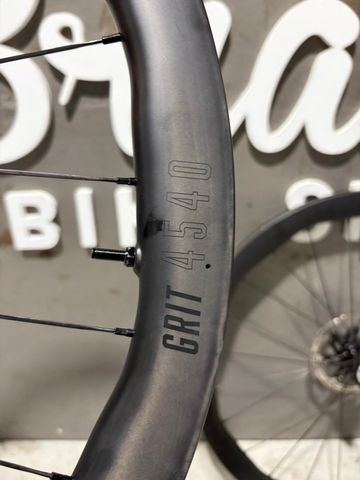 Used Princeton Carbonworks Grit 4540 EVO Disc Brake Wheelset 2025 bike — image 2 of 3