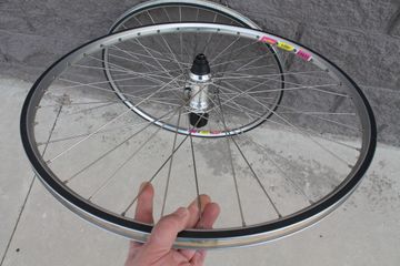 Used Shimano XT HB-M738 FH-M737 26" Rigid Laser Cera+ Ceramic Rims bike — image 6 of 9