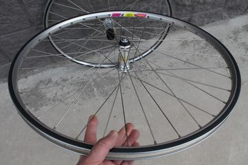 Used Shimano XT HB-M738 FH-M737 26" Rigid Laser Cera+ Ceramic Rims bike — image 9 of 9