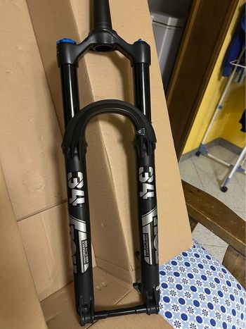 Fox, Elite Performance 34/140mm Grip2