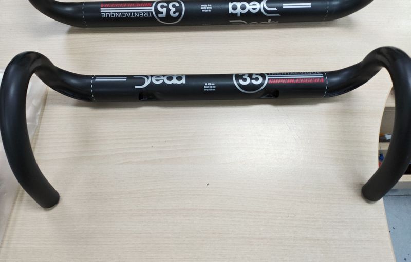 Used Deda Elementi Superleggera 35 Carbono Cockpit