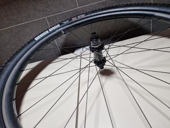 Used Orbea Mountain Performance MP30TEAM 2025 bike — image 6 of 8