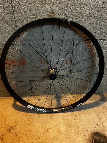 Dt Swiss H 1700 SPLINE 27.5 - 35 mm IS 12/148 mm Sram Wheels d'occasion