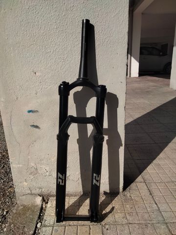 Used Marzocchi Bomber Z2 Fork