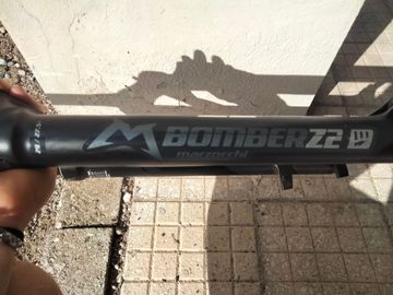 Used Marzocchi Bomber Z2 bike — image 5 of 6