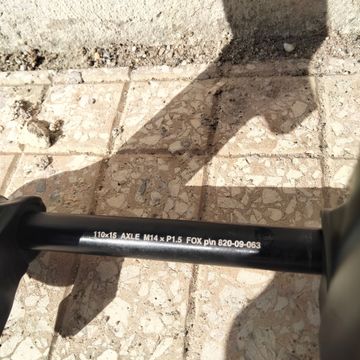 Used Marzocchi Bomber Z2 bike — image 4 of 6
