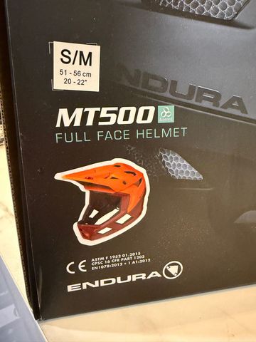 Käytetty 2024 MT500 Full face Helmet bike — kuva 2 / 2