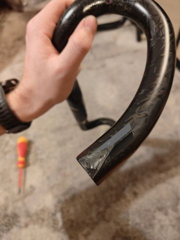 Used FSA K-force handlbar 420 bike — image 4 of 5