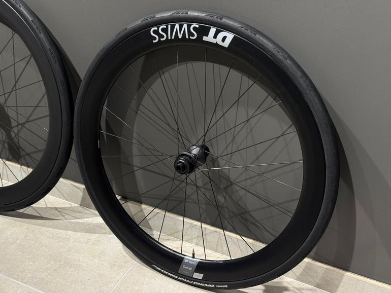 Brugt Dt Swiss ARC 1400 DICUT 50 Wheelset 2025 bike — billede 4 af 6