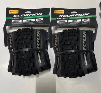 Used Pirelli Coppia Copertone Pirelli Scorpion E-Mtb R Hyperwall 27,5x2.80 bike