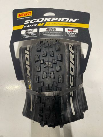 Pirelli Copertone Pirelli Scorpion E-Mtb M Hyperwall 27, 5x2.60 Tyres & Tubes usato
