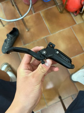 Used 2025 sram slv bike — image 1 of 2