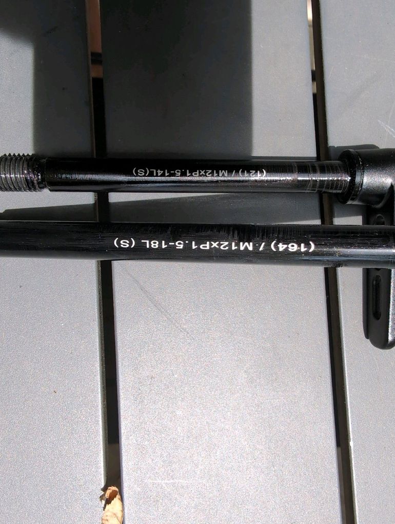 Used 2025 Disque Shimano 12v bike — image 8 of 9