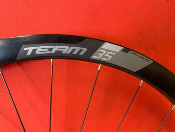 Vision, Team 35 DB-CL TL Shimano 11