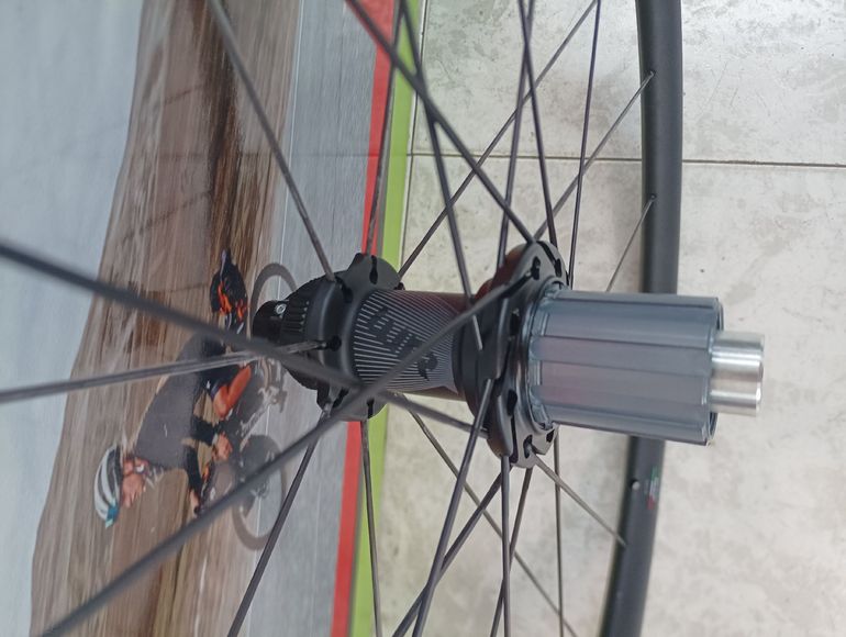 Used 2025 Syntium Aero Wheelset bike — image 2 of 5