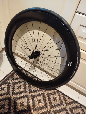 Dt Swiss ARC 1450 DICUT Carbon Wheelset 2024 bike usato — immagine 2 di 10