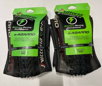 Used Vittoria Coppia copertone Vittoria e-Agarro 4c Graphene 2. 29x2.60 bike — image 1 of 3