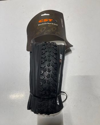 Used cst Copertone CST Critter 29x2.10 bike — image 2 of 2