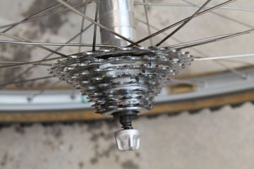 Used Mavic 221 UB Wheelset with Shimano Deore XT CS-M737 11/28t 8-speed Cassette and Onza Tires bike — image 4 of 24