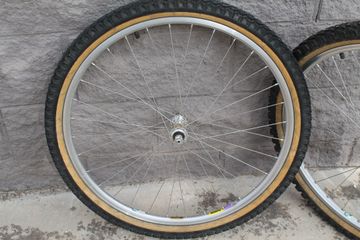 Used Mavic 221 UB Wheelset with Shimano Deore XT CS-M737 11/28t 8-speed Cassette and Onza Tires bike — image 7 of 24