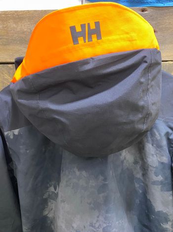 Used Helly Hansen Helly Hansen ski jacket S bike — image 4 of 12