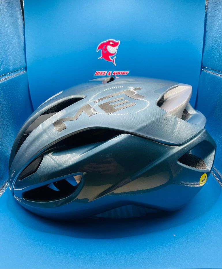 Used 2026 rivale bike — image 2 of 4