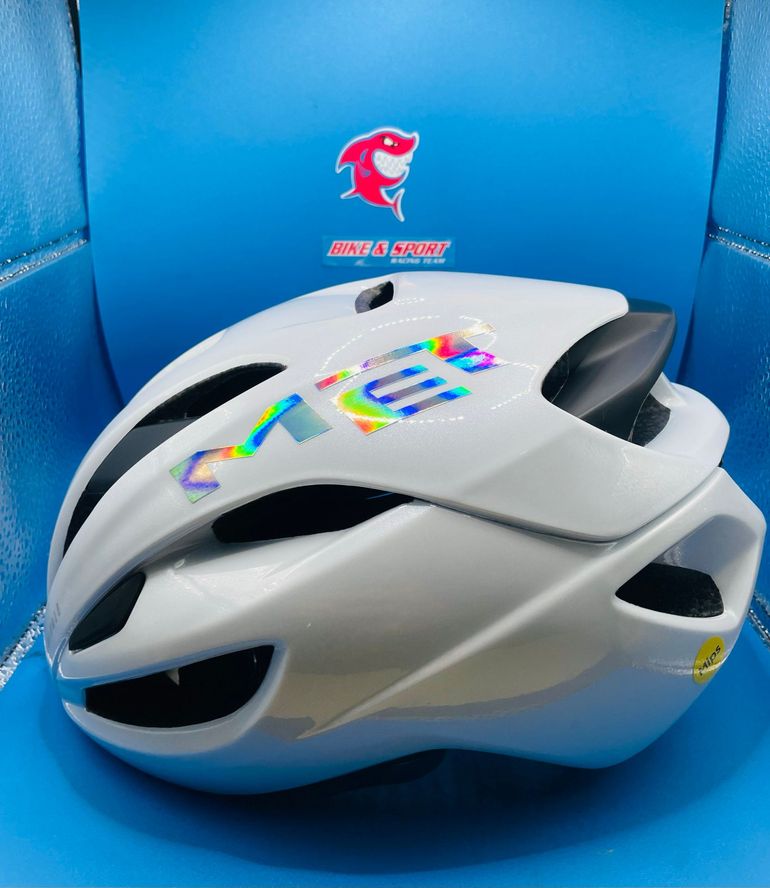 Used 2026 rivale bike — image 2 of 4