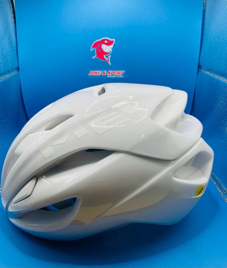 Used 2026 rivale bike — image 2 of 4