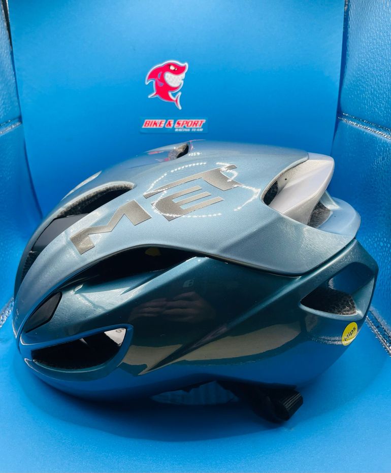 Used 2026 rivale bike — image 2 of 4