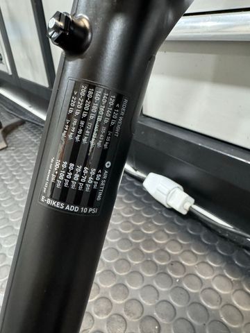 Tweedehands 2024 Pike Suspension Fork bike — afbeelding 7 van 12