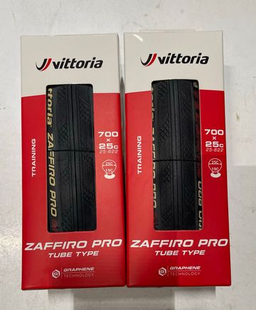 Used Vittoria Coppia COPERTONE 700X25C ZAFFIRO PRO Tyres & Tubes
