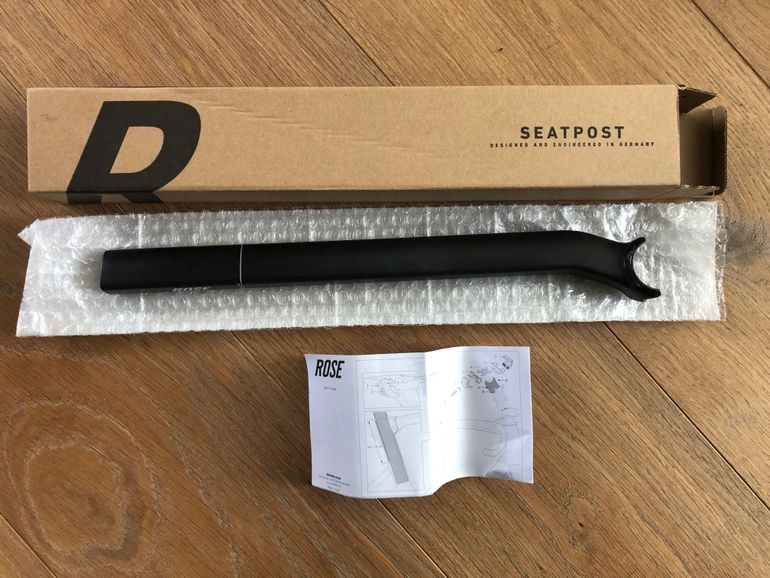 Used Rose ROSE D-Shape Carbon Sattelstütze I 8 mm Setback I 400 mm Länge 2024 bike — image 1 of 5