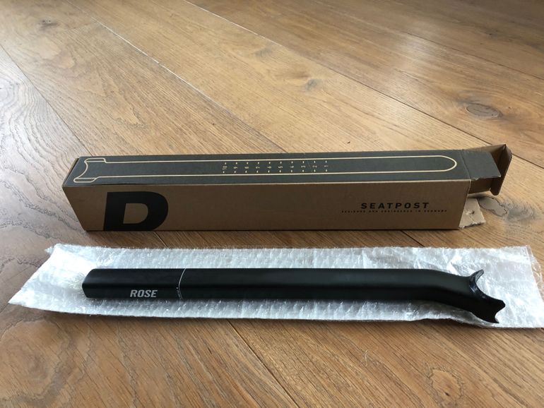 Used Rose ROSE D-Shape Carbon Sattelstütze I 8 mm Setback I 400 mm Länge 2024 bike — image 5 of 5