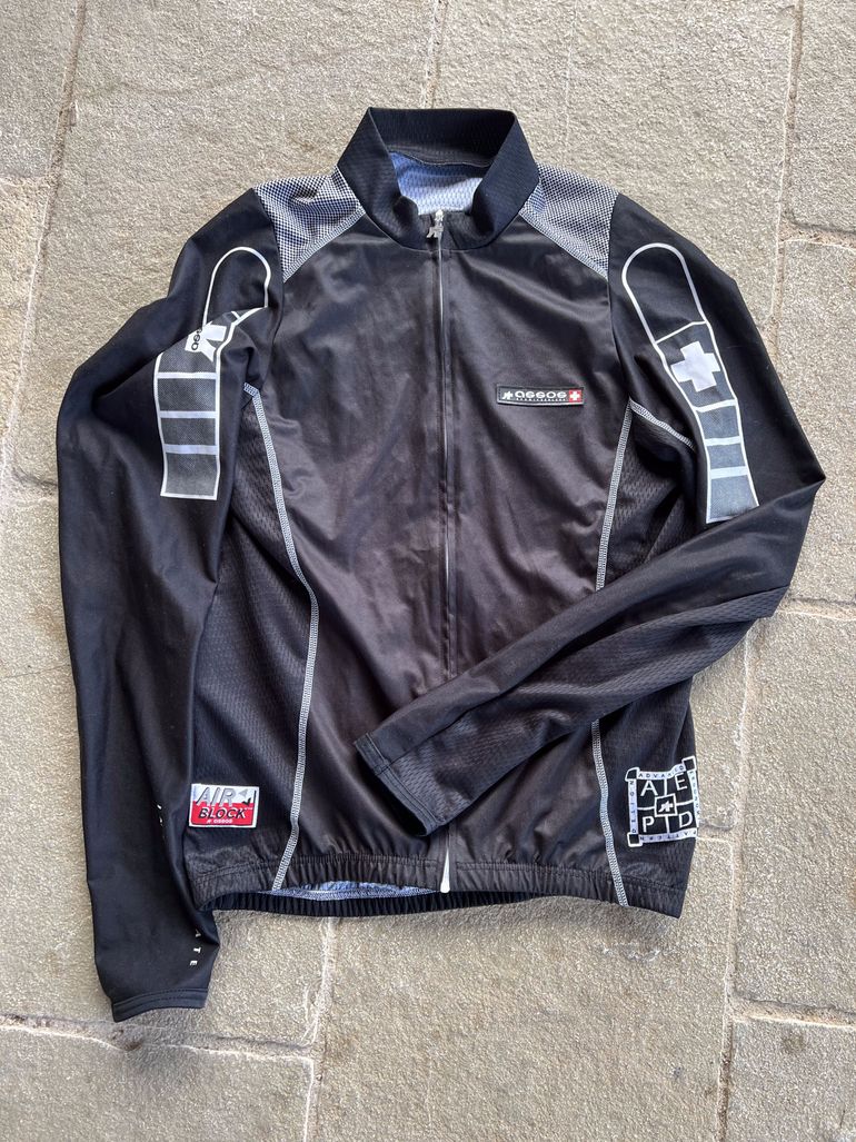 Used Assos airblock 2007 bike — image 1 of 8