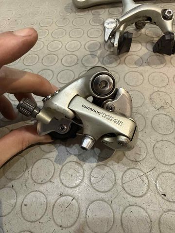 Used Shimano 105 serie 1056. 8 speed. 1992 bike — image 10 of 19
