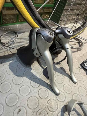 Used Shimano 105 serie 1056. 8 speed. 1992 bike — image 18 of 19