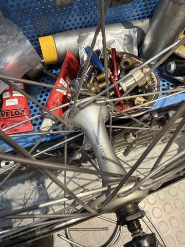 Used Shimano 105 serie 1056. 8 speed. 1992 bike — image 12 of 19