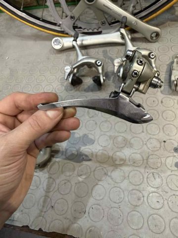 Used Shimano 105 serie 1056. 8 speed. 1992 bike — image 17 of 19