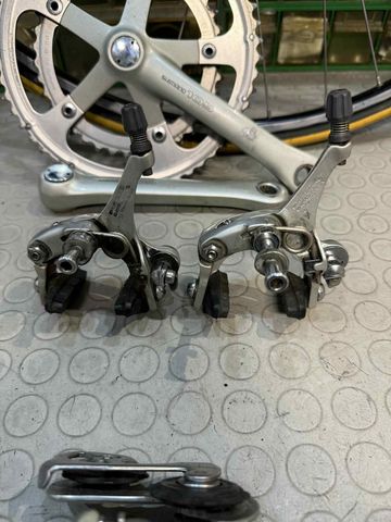 Used Shimano 105 serie 1056. 8 speed. 1992 bike — image 14 of 19