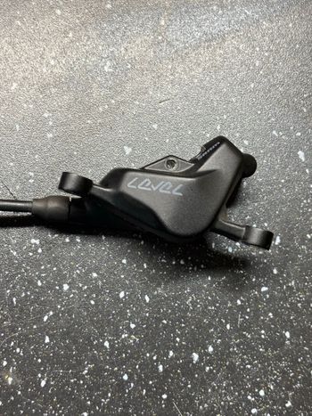 Used 2025 Level TLM bike — image 4 of 8